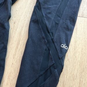 Alo Yoga black criss cross leggings